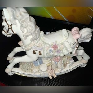 antique porcelain horse